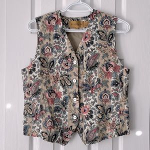 51 - Vintage Classiques Petites Button Up Paisley Floral Linen Vest